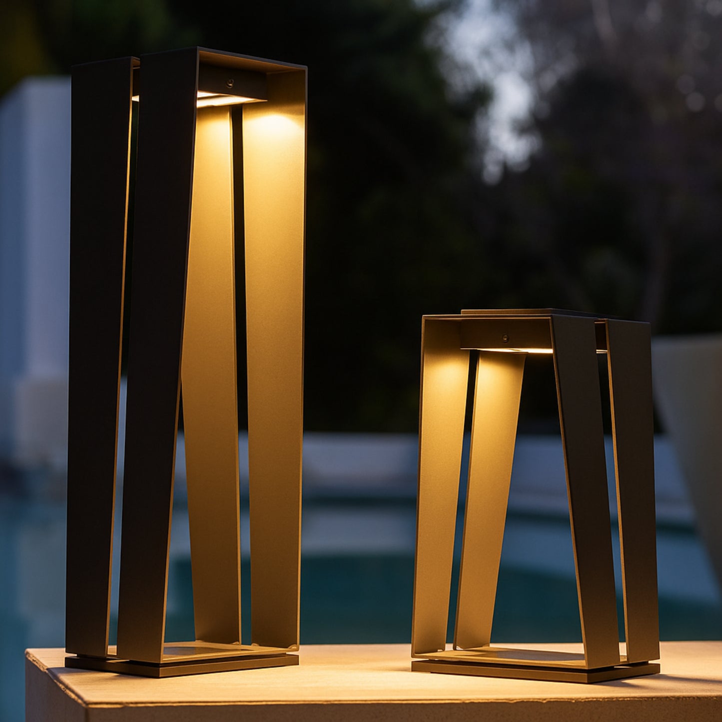 LumaBlade Axis Vertical Outdoor Sconce